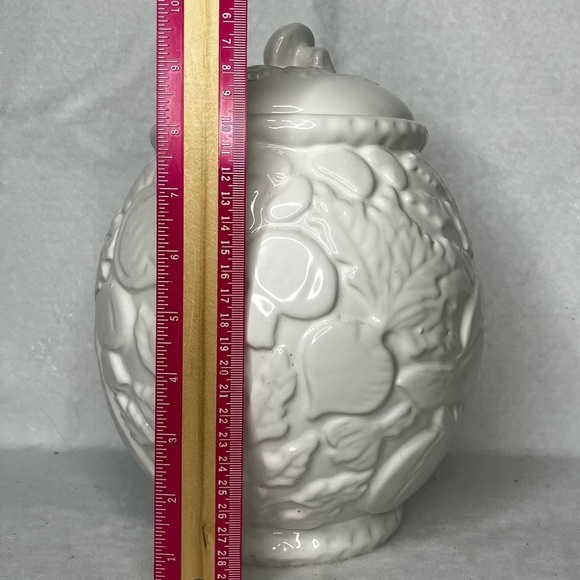 Porta White Embossed Cookie‎ Jar with Mushroom Lid Stoneware Made in Portugal - Picture 9 of 15